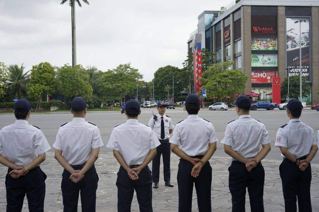 Shopping Mall Security Guard Services